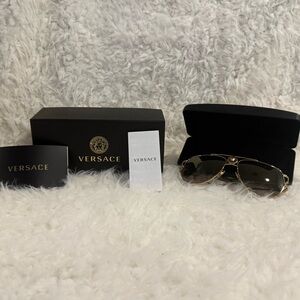 Versace Sunglasses *NWT*- VE2225